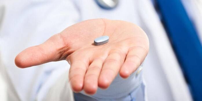 Antibiotikoak medikuak agintzen ditu gizonen prostatitis akutua tratatzeko oinarri gisa