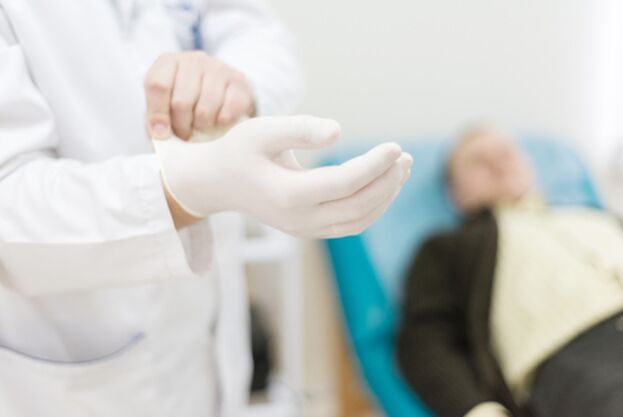 Prostatitisaren sintomak agertzen badira, urologo edo andrologo bat ikusi behar duzu